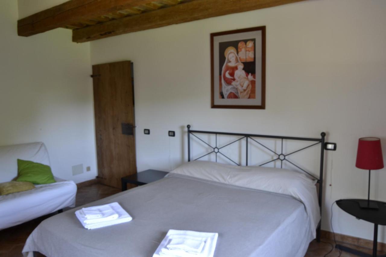 Gasthaus Agriturismo Forestale Luti Treia Zimmer foto